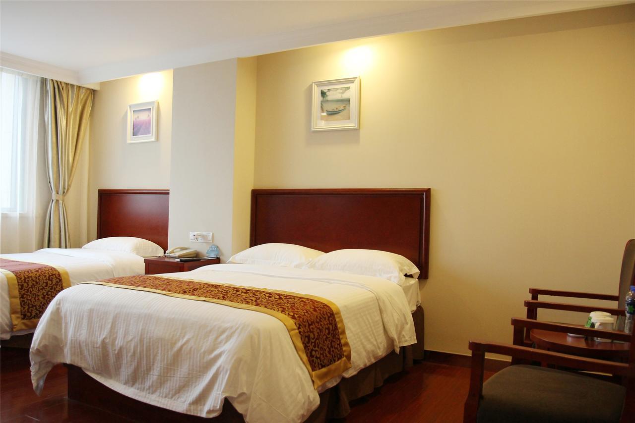 Greentree Inn Shandong Jinan Daming Lake Business Hotel Экстерьер фото
