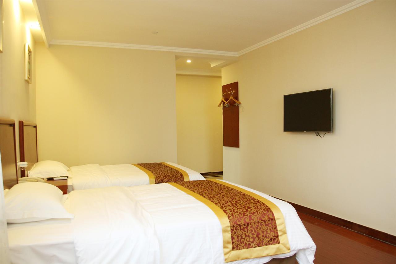 Greentree Inn Shandong Jinan Daming Lake Business Hotel Экстерьер фото