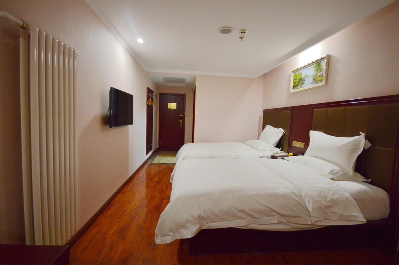 Greentree Inn Shandong Jinan Daming Lake Business Hotel Экстерьер фото